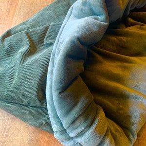 CUDDLY BAG KENNY khaki-light-khaki made of corduroy with wellness fleece, sleeping bag, dog basket, dog bed, dog cave