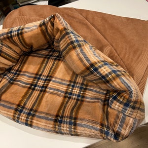 CUDDLY BAG JASON caramel-beige-colored sleeping bag, dog bed, dog cave