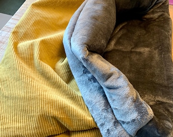 CUDDLY SACK CORDULA curry-grey made of corduroy with wellness fleece, dog sleeping bag, sleeping bag, dog bed, dog cave