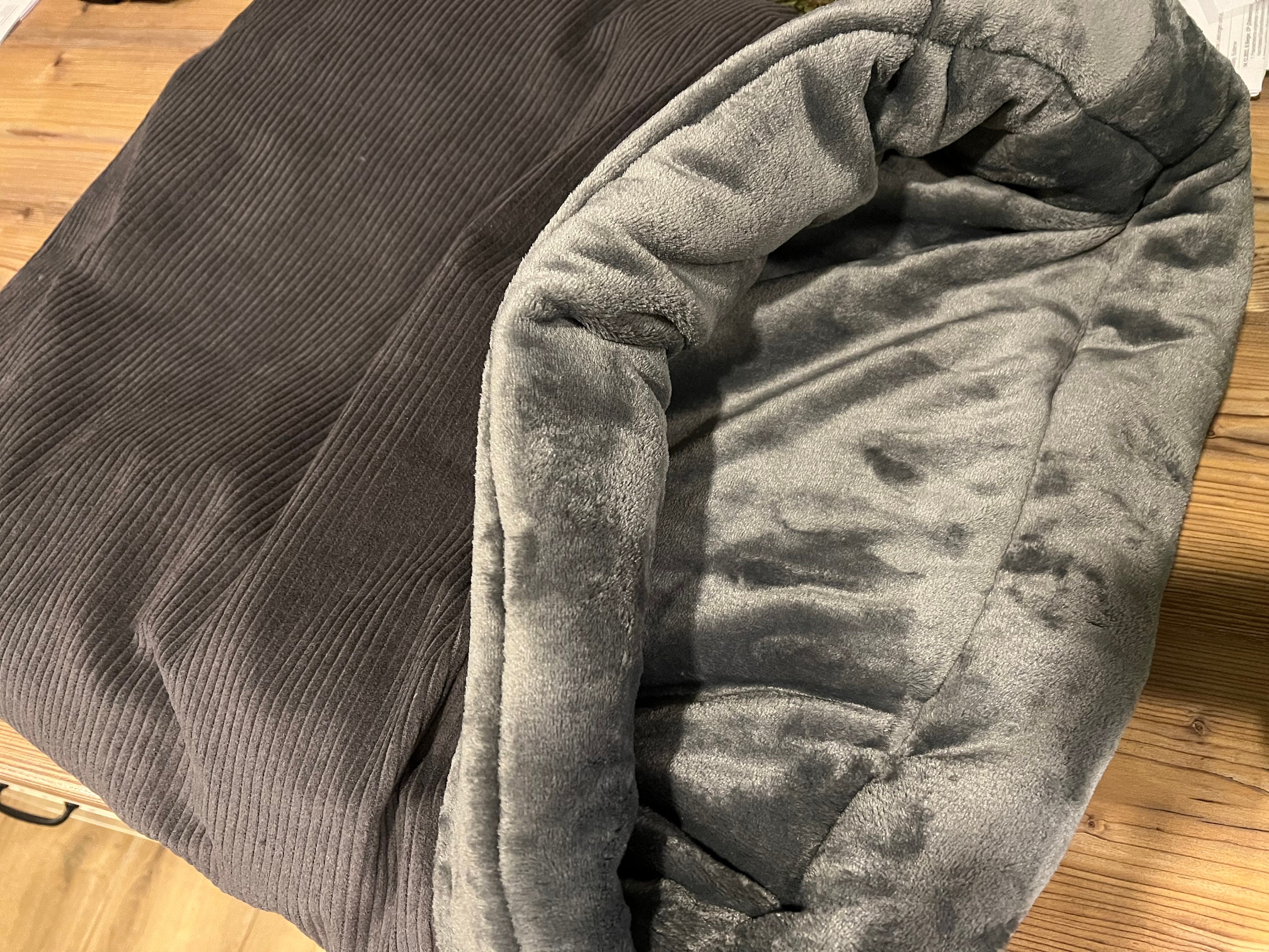 CUDDLY SACK BENNI dark grey-grey, sleeping bag, dog bed, dog cave