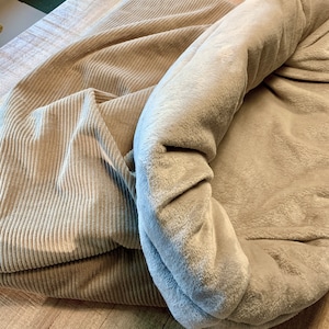 CUDDLY BAG BERNIE beige-beige made of corduroy with wellness fleece, sleeping bag, dog basket, dog bed, dog cave