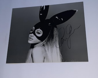 ARIANA GRANDE - Authentic Hand-signed Photo Autograph With Coa - Etsy
