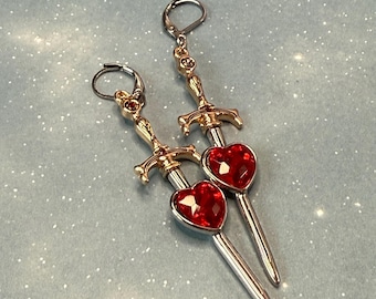 Zelda inspirierte Schwert Ohrringe: Rotes Herz, Edelstahl Brisur