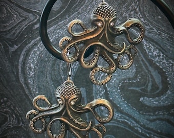 Steampunk Octopus Earrings: Matte Silver, Crystal Eyes