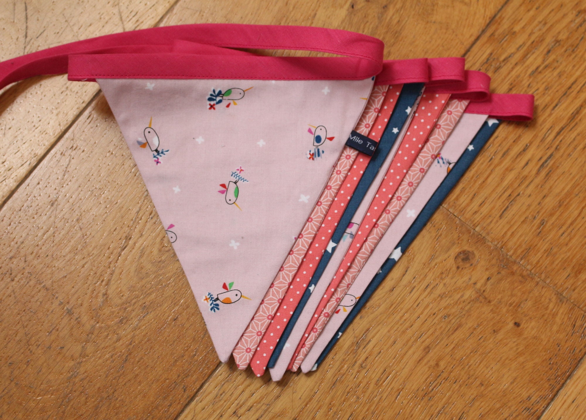 Guirlande Des Fanions Multicolores