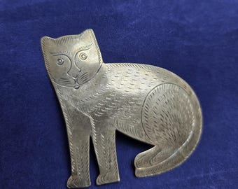 Vintage Silver tone Cat Brooch