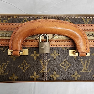 Vintage Louis Vuitton Designer racket luggage travel case