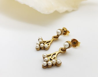 Art Nouveau Spray Petite Earrings