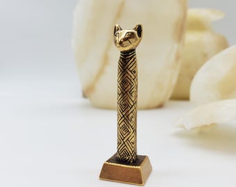 Mummy Cat Pedestal Statue