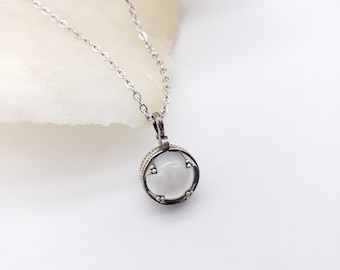 Viking Crystal Jewelry Necklace - Sterling Silver