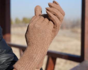 Mongolian Camel Wool Gloves: Organic, Soft, and Warm