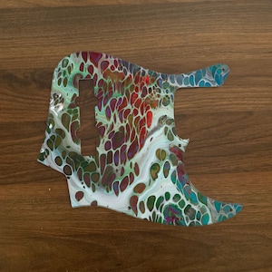 Jazz Bass, graphic printed custom pickguard. Lizard King