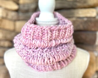 Chunky Cowl For Women, Chic Style Gift for Her, Merino Wool Knit, Neckwarmer, Lavender Cowl, Knitted Cowl Scarf, Handmade Cowl, Neck Scarf