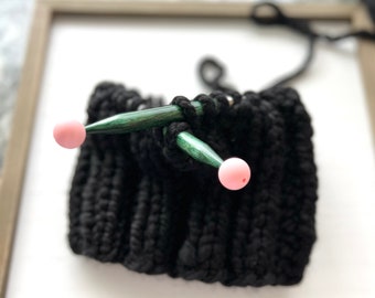 Light Pink Knitting Needle Stitch Stoppers: Silicone Point Protectors