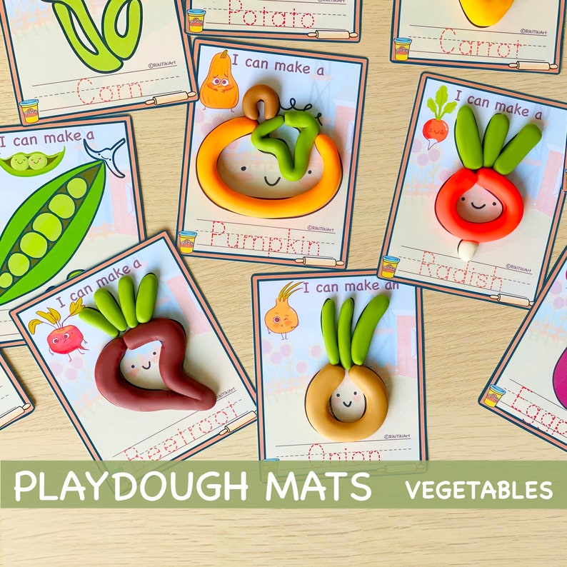 Pu&ograve; includere: Tappetini di plastilina per fare le verdure. I tappetini mostrano immagini di verdure con il testo "Posso fare un" e il nome della verdura. I tappetini sono progettati per essere utilizzati dai bambini con la plastilina.