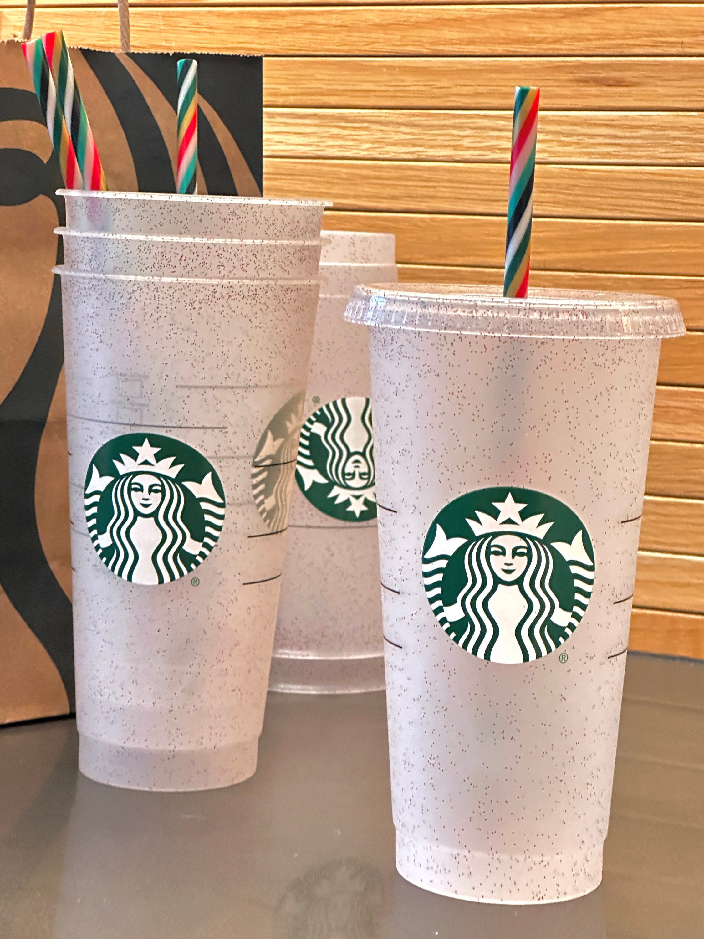 Starbucks Is Selling A $3 Color Changing Hot Cup For Christmas and