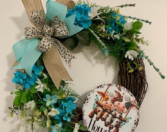 Howdy cow wreath