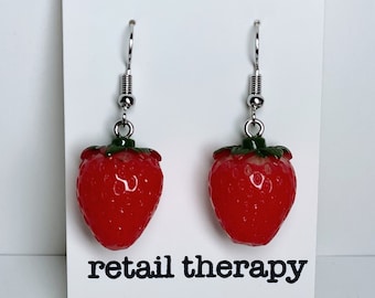 strawberry earrings, fruit earrings, strawberry resin earrings, strawberry jewelry, aesthetic earrings