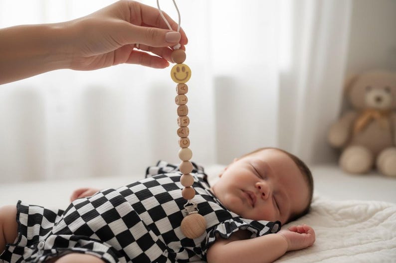 Personlig napphållare | Boho Happy Face, Anpassat barnnamn bild 3