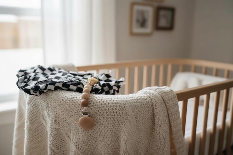 Personlig napphållare | Boho Happy Face, Anpassat barnnamn bild 4
