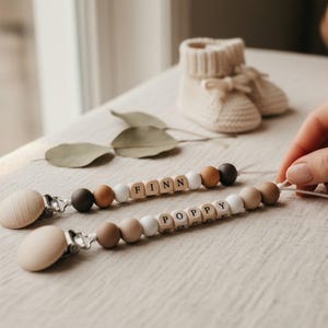 Personlig silikon nappklämma för baby | Anpassat namn, babyshowerpresent