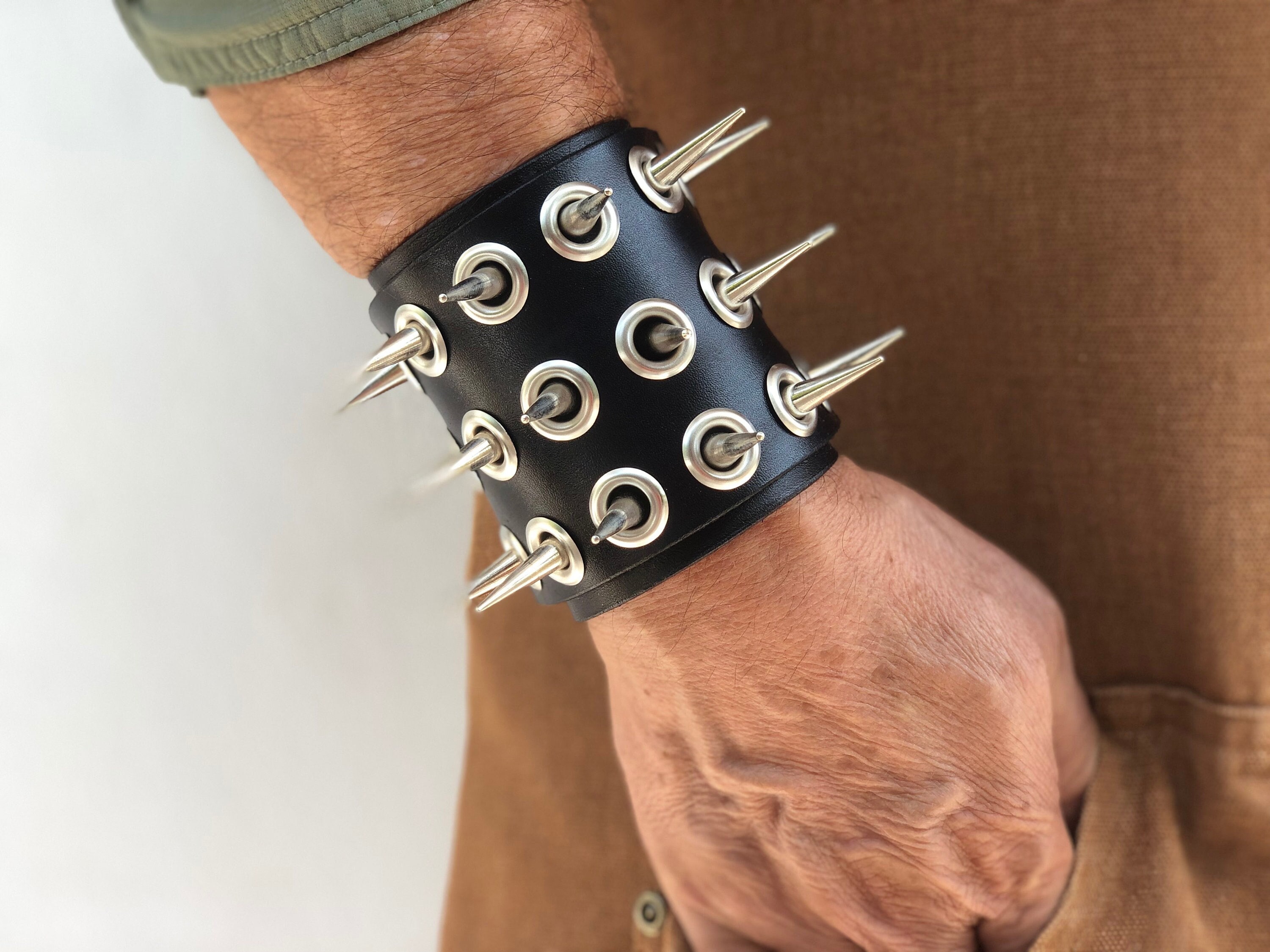 【BLACKPURPLE】25SS★ Big Belted Cowhide Bracelet BLACK PURPLE】Big Belted Cowhide Bracelet | OUR BRAND,BLACK