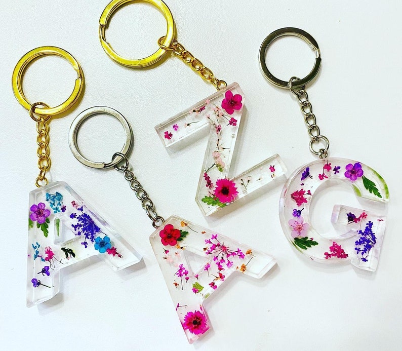 Custom Real Flower Resin Initial Keychain Etsy
