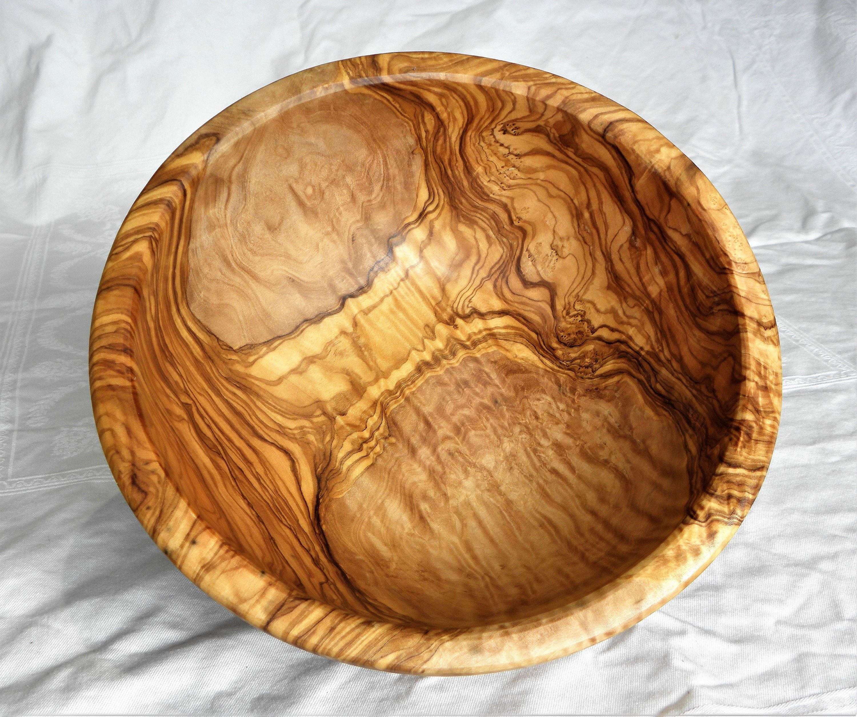 Saladier en Bois d'olivier Version Moderne Fait Main Différents Diamètres