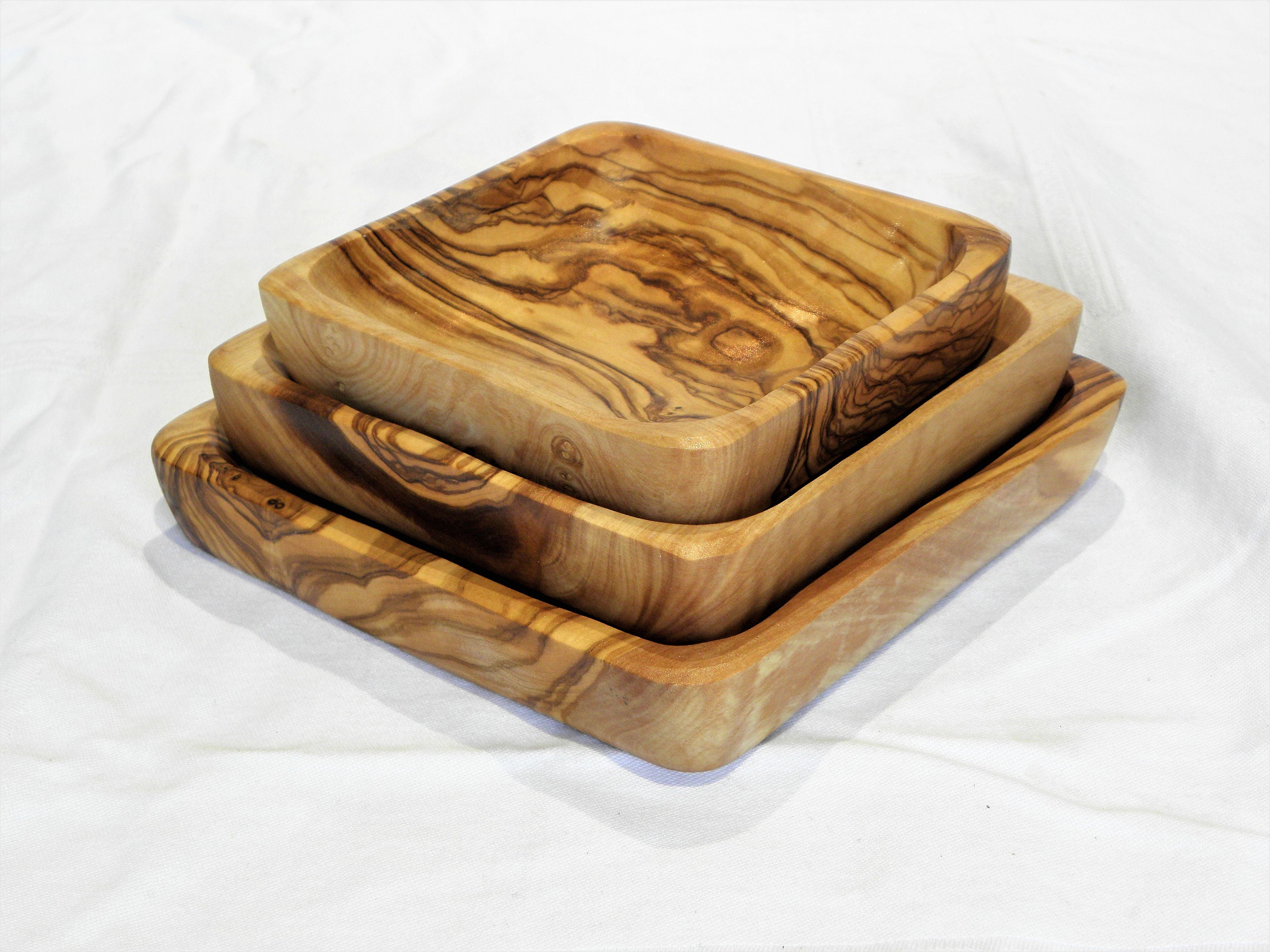 Lot de 3 Assiettes en Bois d'olivier Carrées 15 cm 13 12 cm