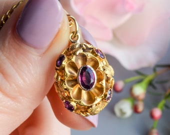 Antique cannetille work foliate amethyst pendant 9 carat gold
