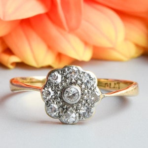 Antique Edwardian old cut diamond daisy ring 18 carat gold and platinum
