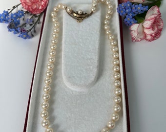 Vintage majorica Majorcan pearl necklace silver gilt clasp original box