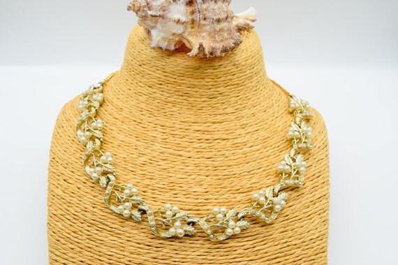 Victorian style foliate pearl necklace