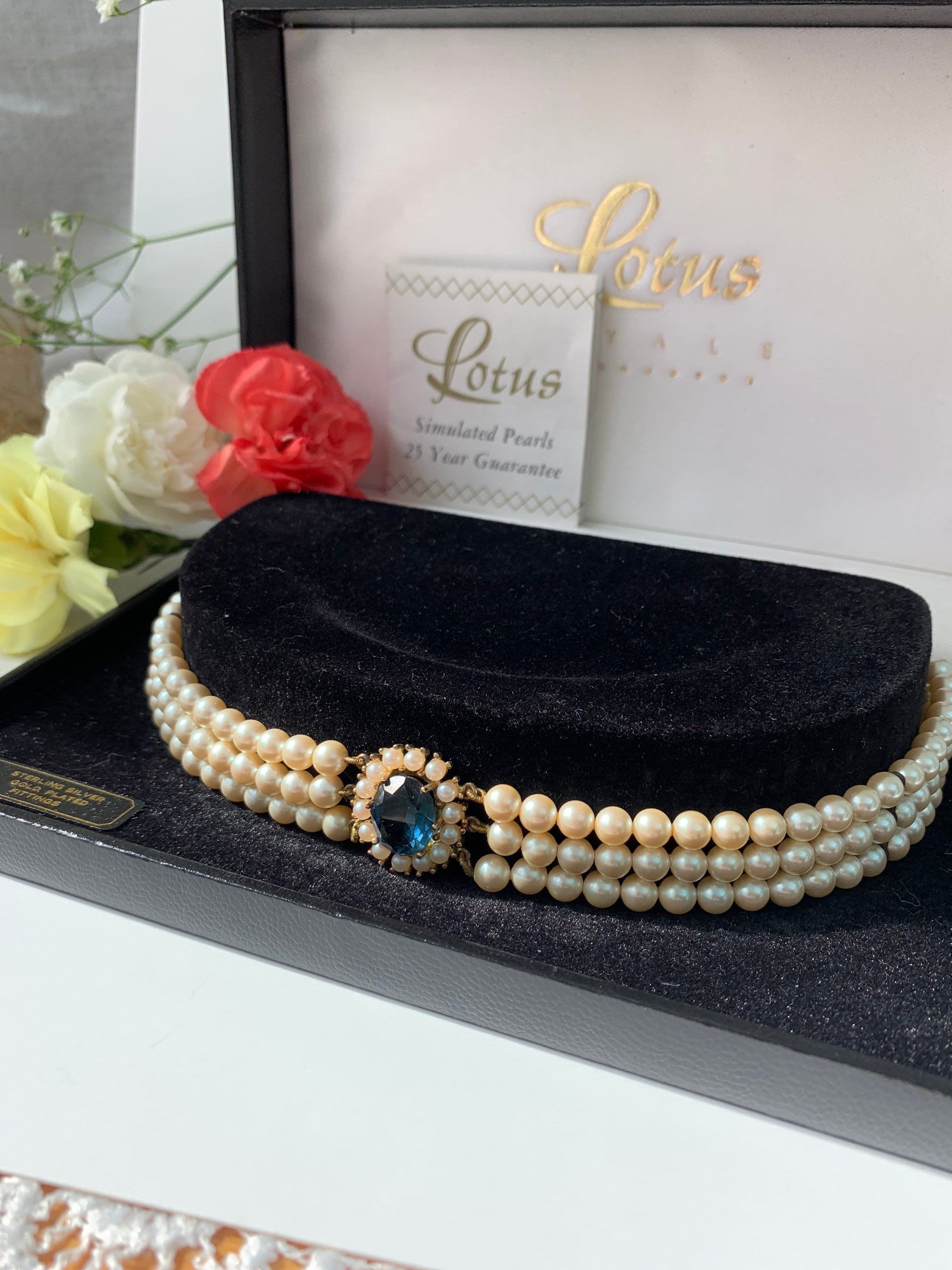 Lotus fashion shop pearls