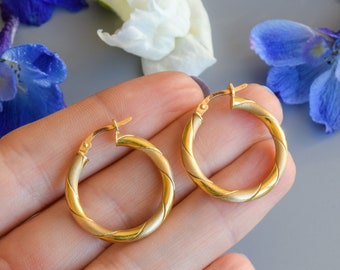 Stunning vintage round hoop earrings 18 carat gold