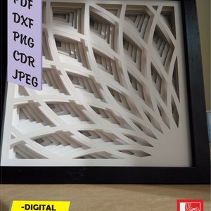 Puede incluir: Obra de arte en papel enmarcada con marco negro. Presenta un dise&ntilde;o geom&eacute;trico blanco con l&iacute;neas curvas y un efecto de capas. El texto en la imagen incluye "SUG, PDF, DXF, PNG, CDR, JPEG" y "-DESCARGA DIGITAL -EDITABLE".