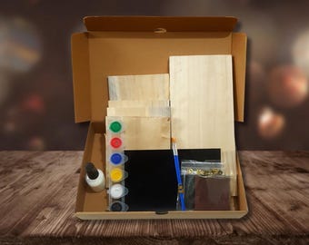 32 Pieces DIY Wooden Painting Kit for Wall Art, 32 Piece Complete Creative Craft Gift Set.