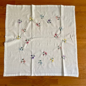 White Square Tablecloth with Scattered Flowers