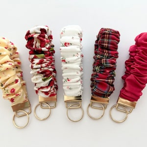 Wristlet Keychain, Key Ring Holder, Scrunchies, Gift for Her, Bridesmaid Proposal Gift , Key Fob Keychains
