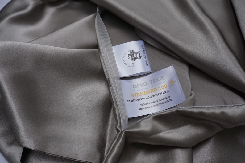 Mulberry Silk Pillowcase - Thumbnail 2