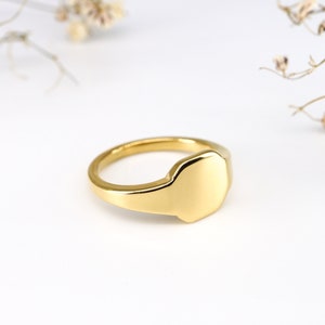 Unisex Gravur Siegelring personalisierbar Statement Ring individualisierbar gold Herrenring Name Initial Datum Symbol Gravurring Geschenk Bild 9