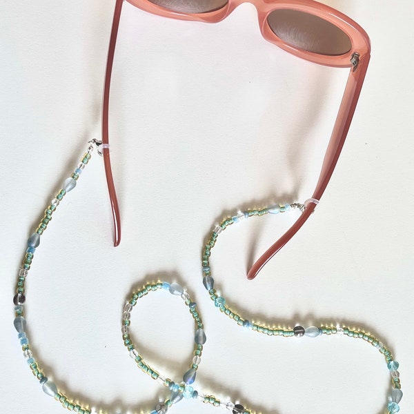 Brillenkette Türkis | Kristall und Glasperlen | Nachhaltige Upcycling Handarbeit | Asymmeteischer Schmuck | Wiederverwertete Perlen | Boho