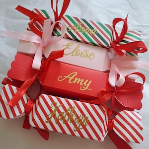 Christmas crackers, personalised cracker, red & white, pink personalised, fillable gift box, secret Santa packaging, table decoration, Xmas
