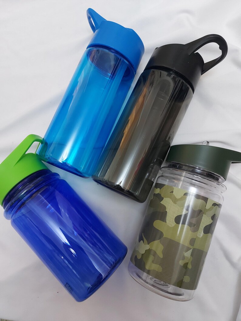Personlig vattenflaska, 400 ml plastdryck i tritan med sugrör. Tillbaka till skolan, namnetikett, festpresenter bild 4