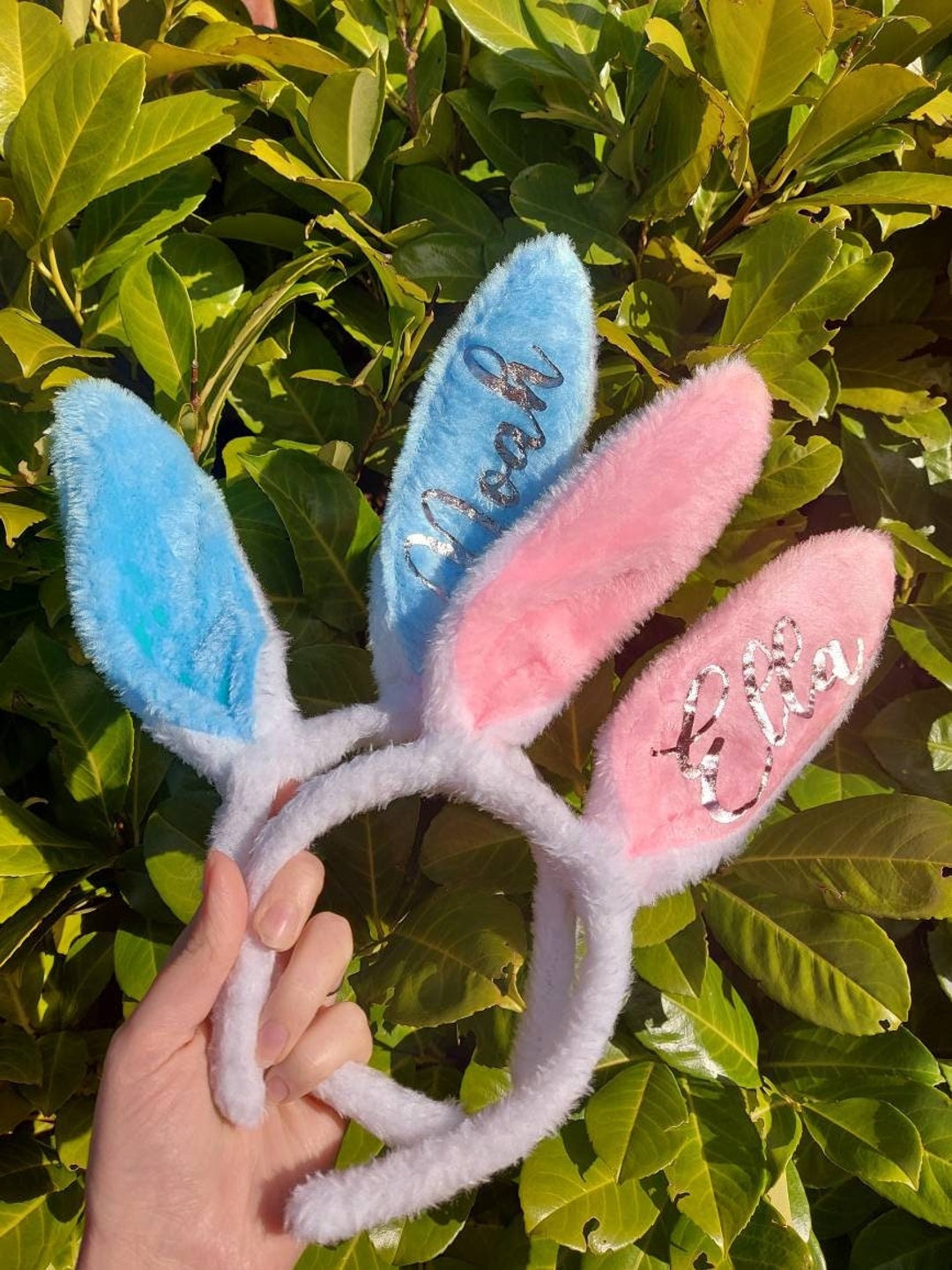 Bandeau Oreilles Lapin Pâques - Peluche Carotte + 3 Pinces à Cheveux - Déguisement Enfant/Adulte