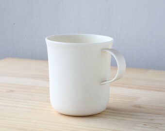 White Pottery Large Coffee Mug with a straight lines Pattern, Ceramic, Porcelain,