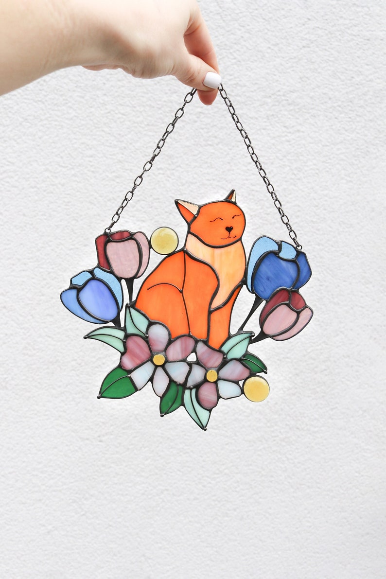 Suncatcher Orange Cat in Tulip Flowers Stained Glass Window Hangins Glass Wall Decor Cat Art gift Mother’s day gift Custom Cat Orange cat