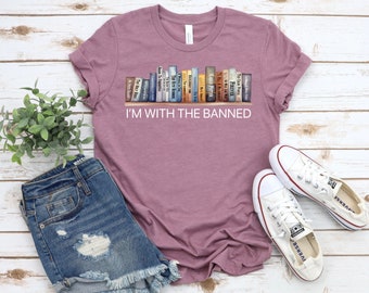Estoy con la camisa de libros prohibidos y prohibidos, sudadera de libros prohibidos, camiseta gráfica unisex súper suave premium, camisa de lectura, camisa de bibliotecario