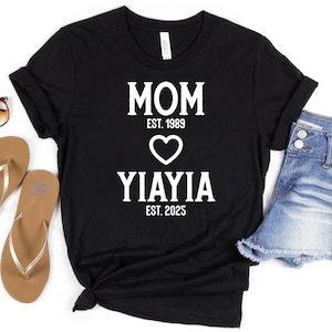 Custom Yiayia Shirt, Greek Grandmom, Personalized Yiayia Shirt, First Time Yiayia Gift, Promoted To Yiayia, Customized Future Yiayia, Yiayia