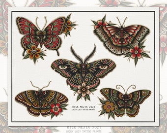 Könnte beinhalten: Ein Satz von vier Tattoo-Flash-Designs im Vintage-Stil mit Schmetterlingen und Motten. Die Designs sind in Schwarz, Rot, Grün und Gelb mit aufwendigen Details. Die Designs sind mit "RICK MEJIA 2021 LUCKY LUCY TATTOO PRINTS" betitelt.